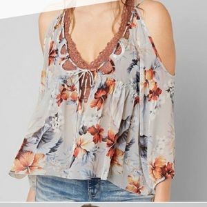 Sheer gimmicks top